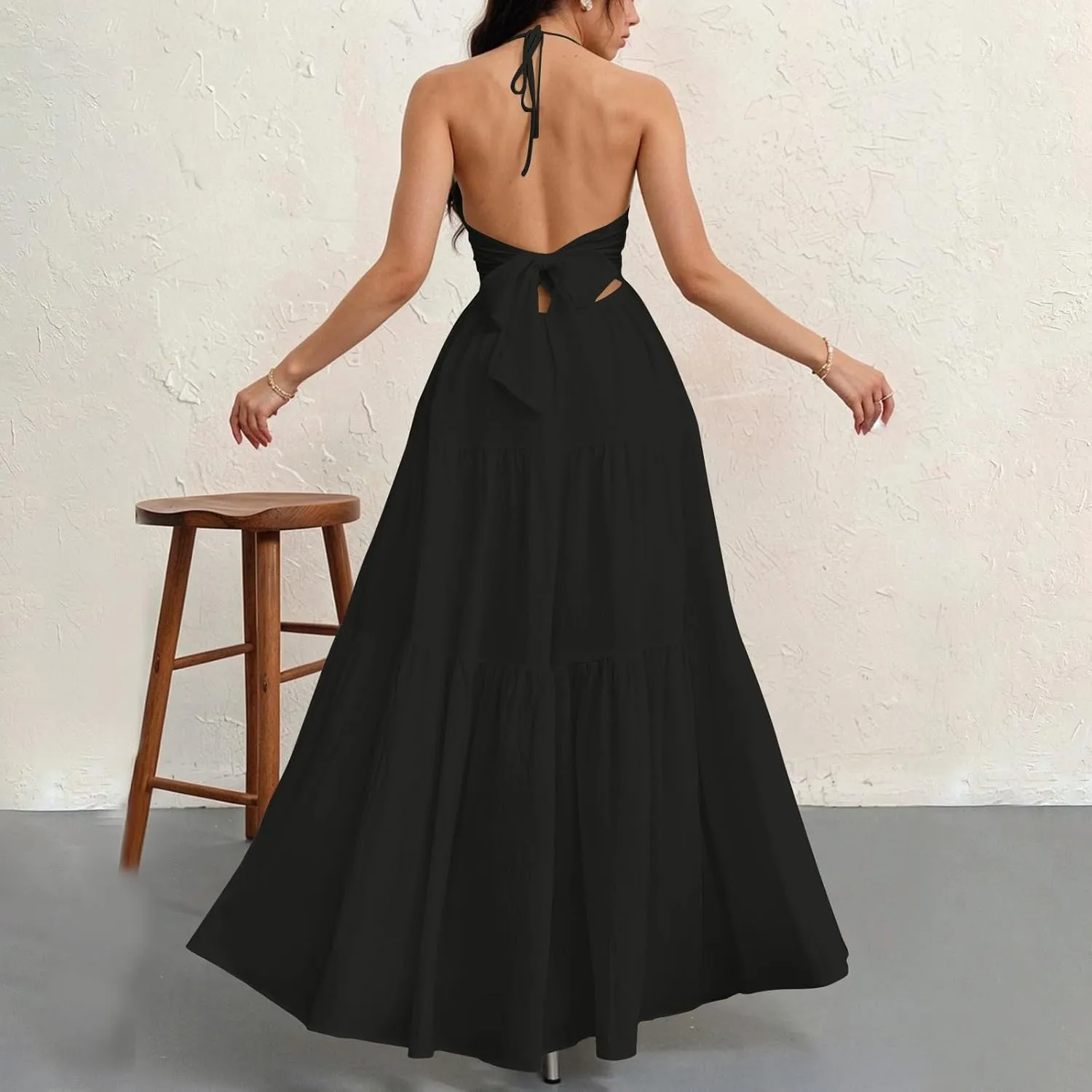 Halter Maxi Dresses for Women 2025 Elegant V Neck Spaghetti Strap Dress Casual Boho Tiered Hem a Line Corset Sundress
