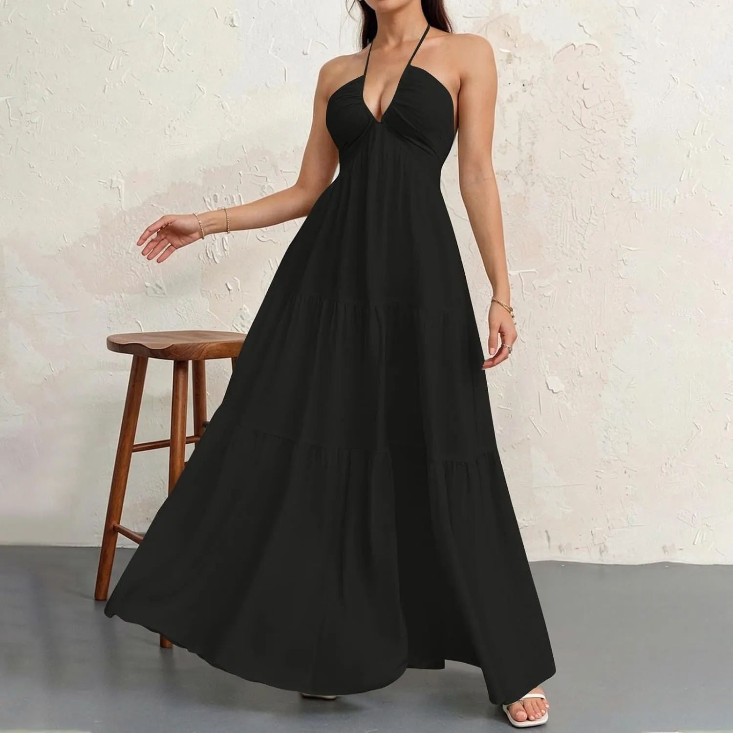 Halter Maxi Dresses for Women 2025 Elegant V Neck Spaghetti Strap Dress Casual Boho Tiered Hem a Line Corset Sundress