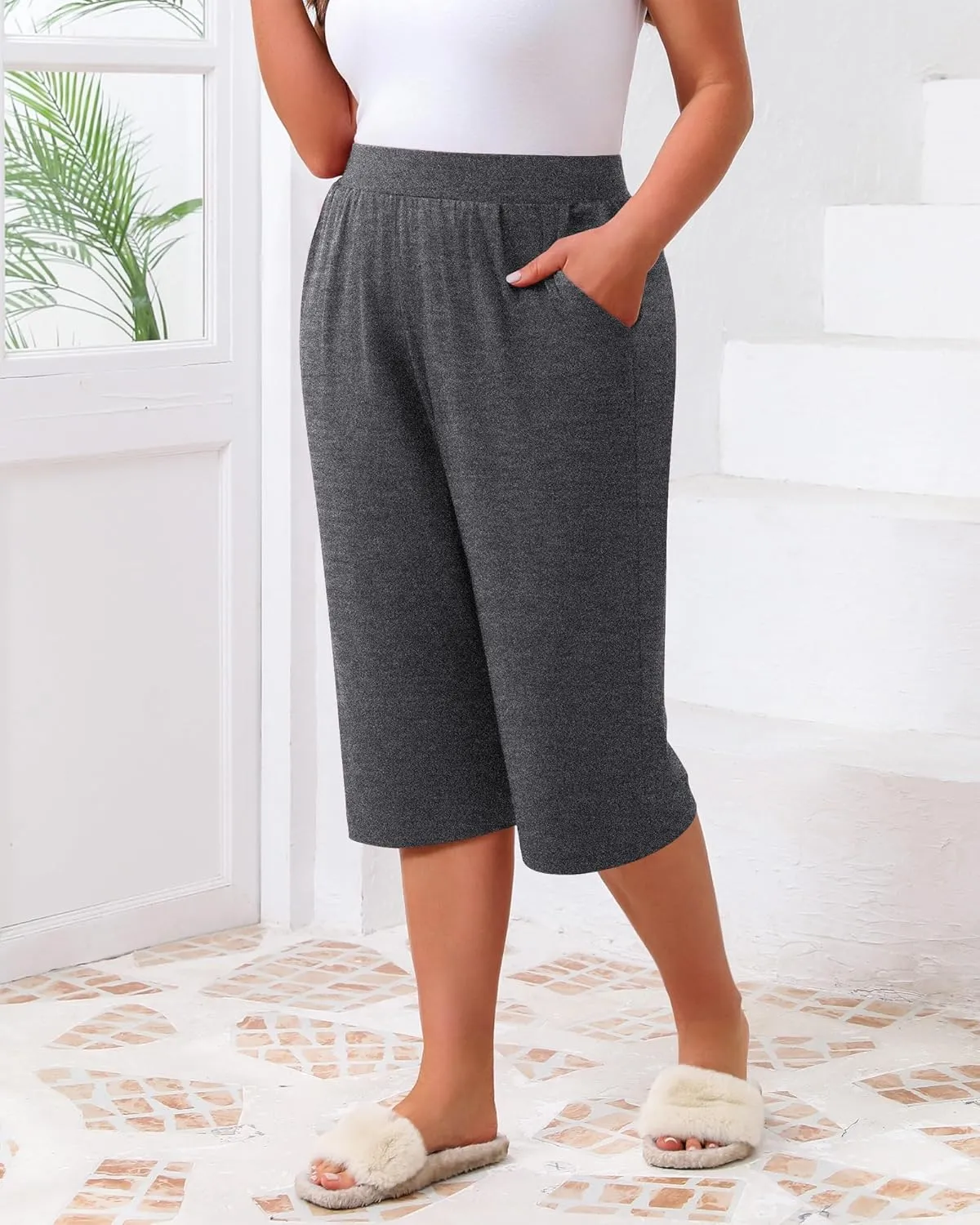 Huukeay 3 Pack Women's Plus Size Capri Pants, Cotton Wide Leg Capris Sweatpants Summer Loose Cropped Yoga Pants with Pockets