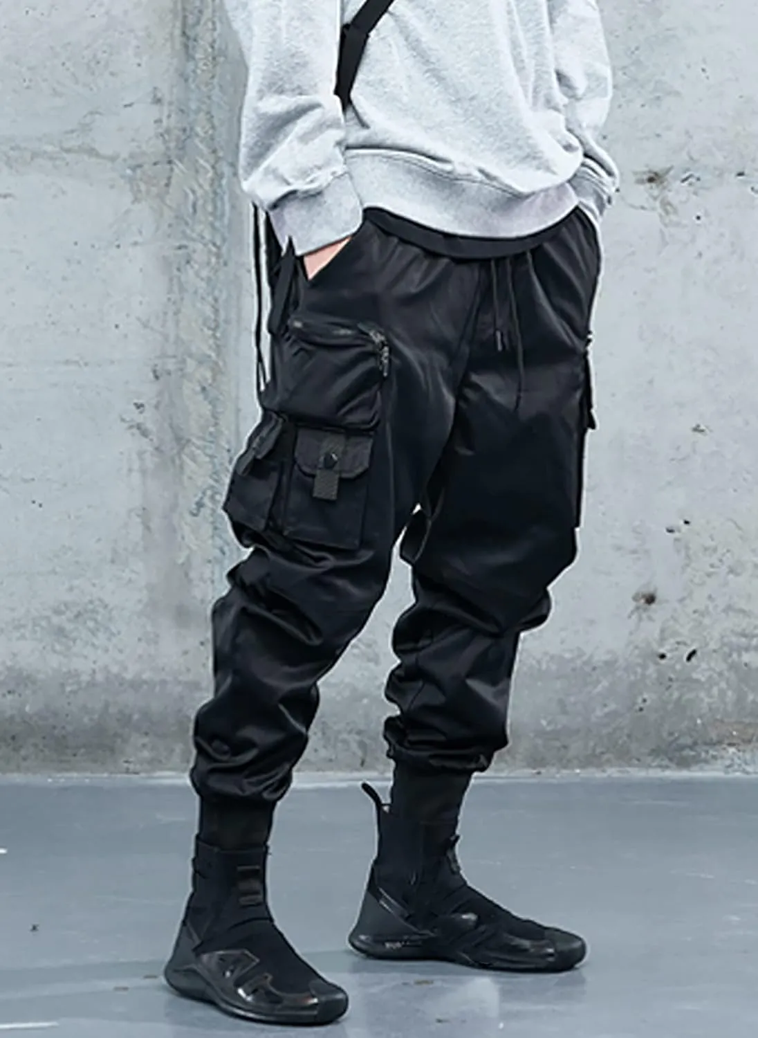 Men's Cyberpunk Buckle Straps Harem Pants with Pockets